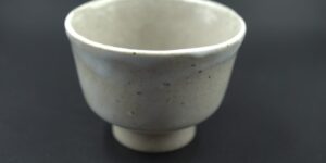 Handgemachte kleine Teetasse (grau/weiss), ca. 50ml